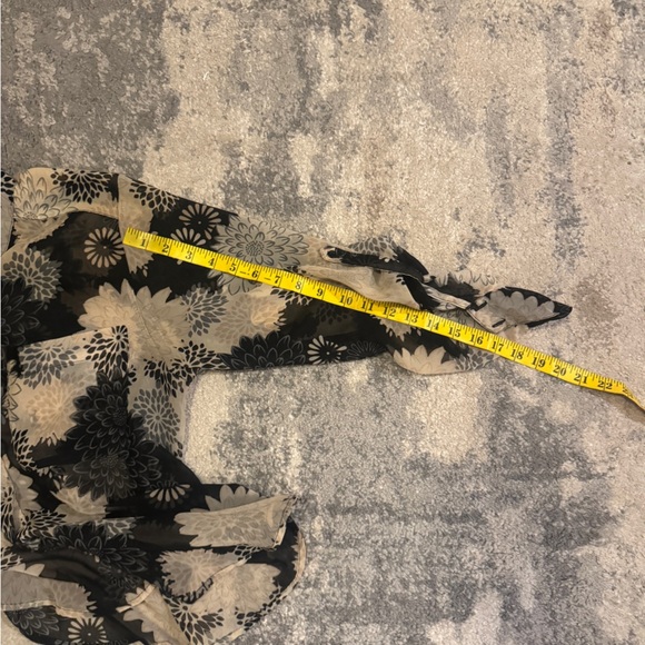 H&M See Through Floral Black and Tan  Women's Blouse - Picture 8 of 8